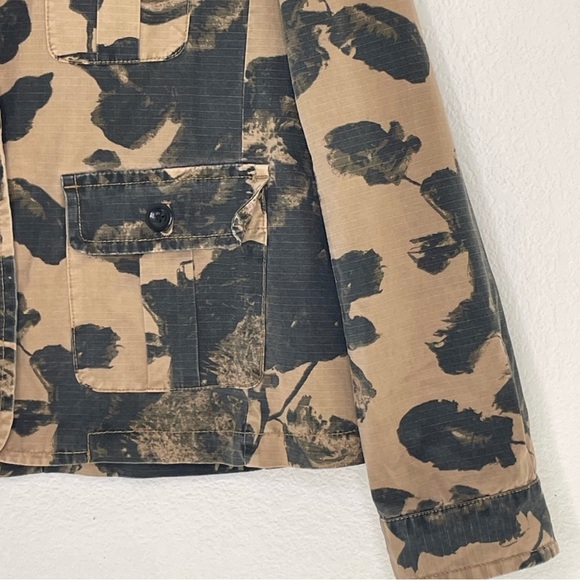 J Crew jacket military size XS black blossom Camo style# 22561. lightly worn - Picture 4 of 7